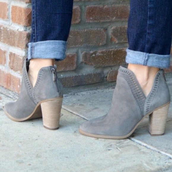 Vince Camuto Shoes - Vince Camuto Gray Fileana Booties Sz 7.5M